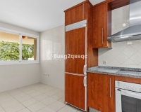 Resale - apartment - Marbella - Elviria