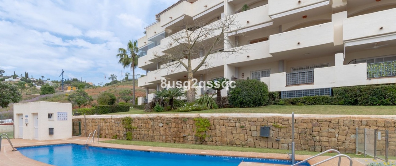 Resale - apartment - Marbella - Elviria