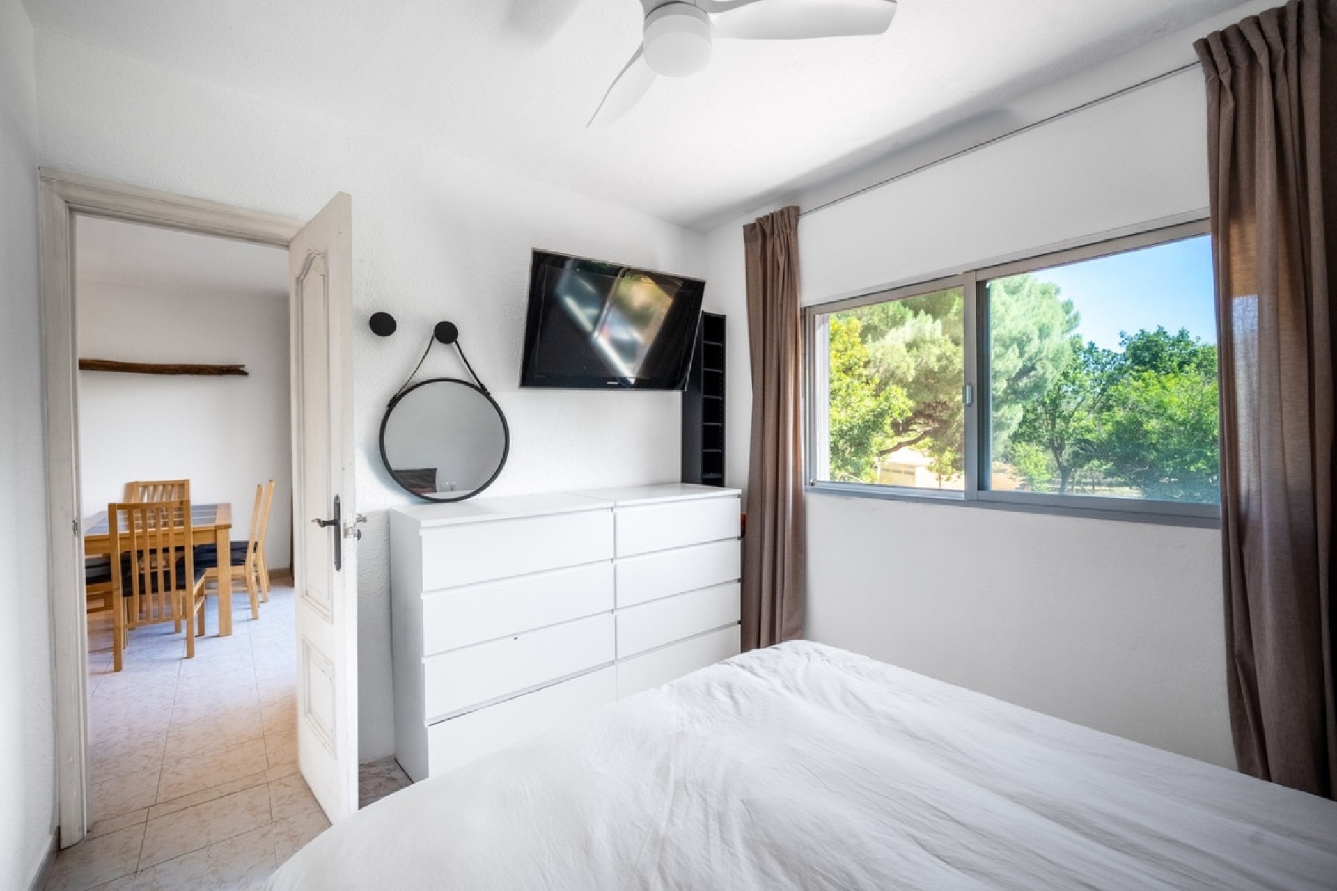 Resale - apartment - Marbella - Elviria