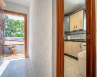 Resale - apartment - Marbella - Elviria