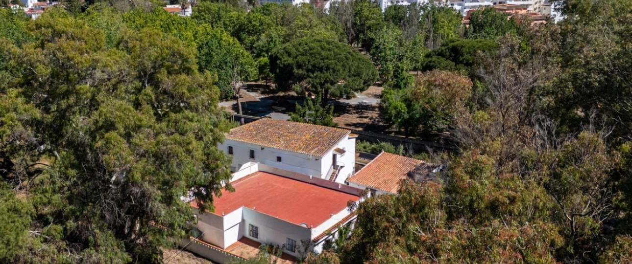 Resale - apartment - Marbella - Elviria