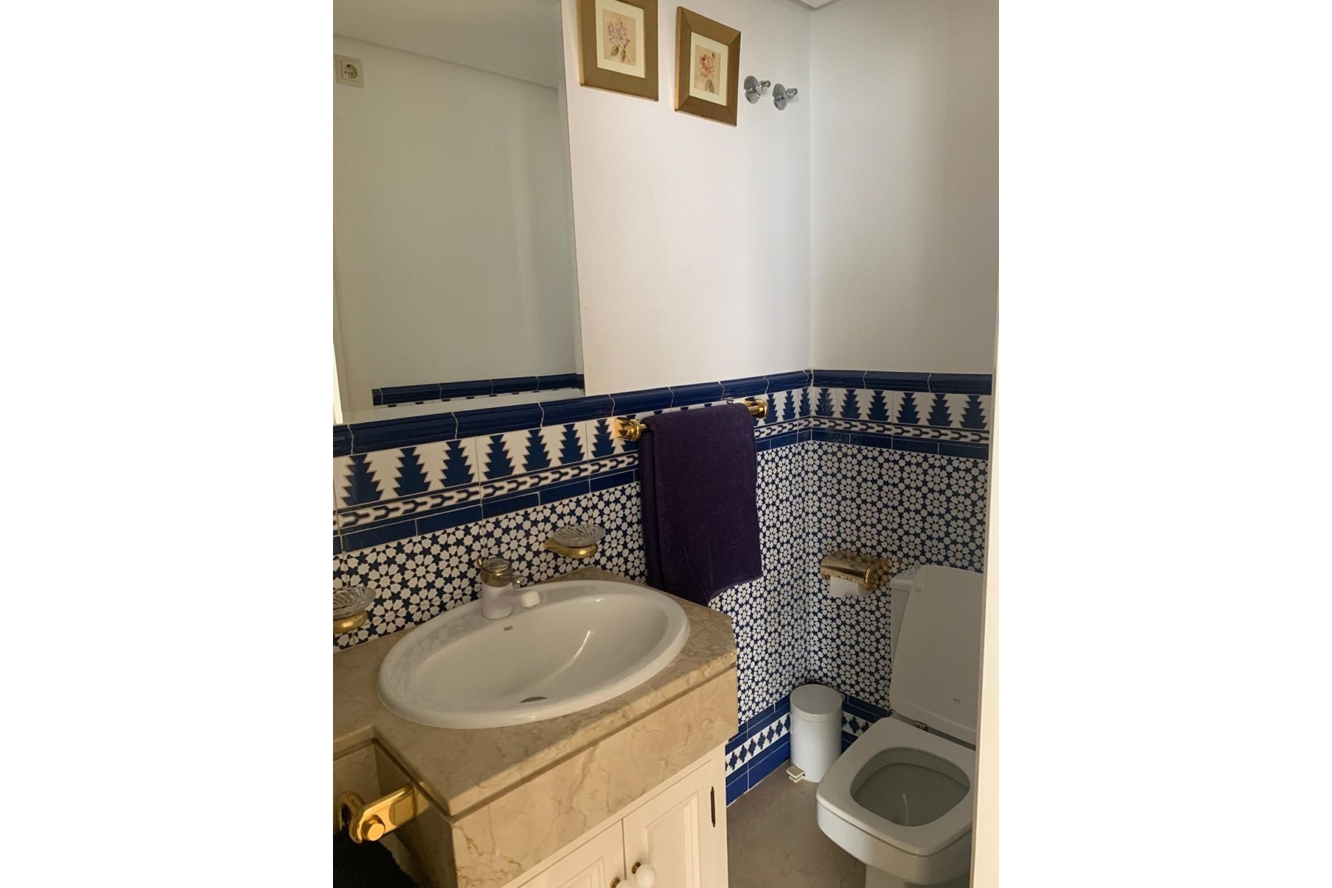 Resale - apartment - Marbella - Elviria