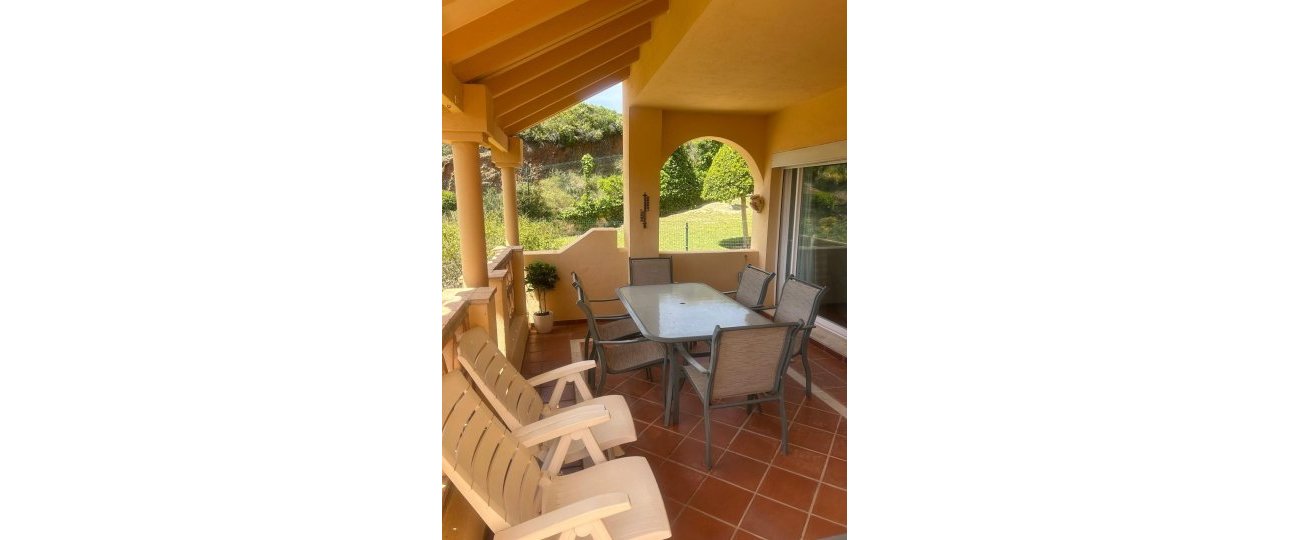 Resale - apartment - Marbella - Elviria