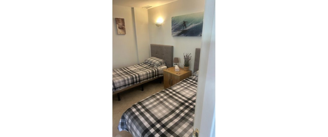 Resale - apartment - Marbella - Elviria
