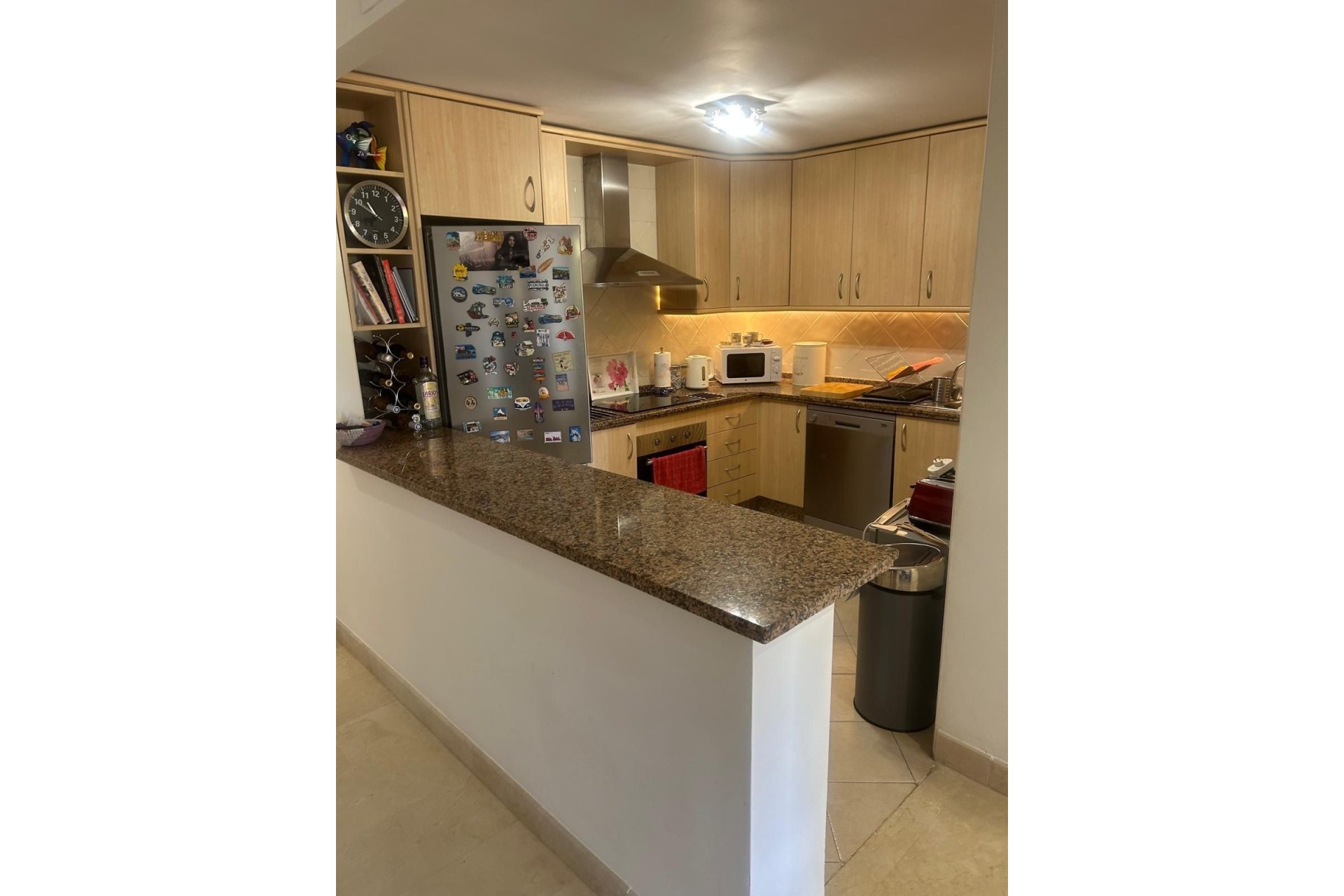 Resale - apartment - Marbella - Elviria
