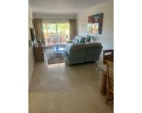 Resale - apartment - Marbella - Elviria