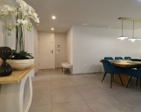 Resale - apartment - Marbella - Elviria