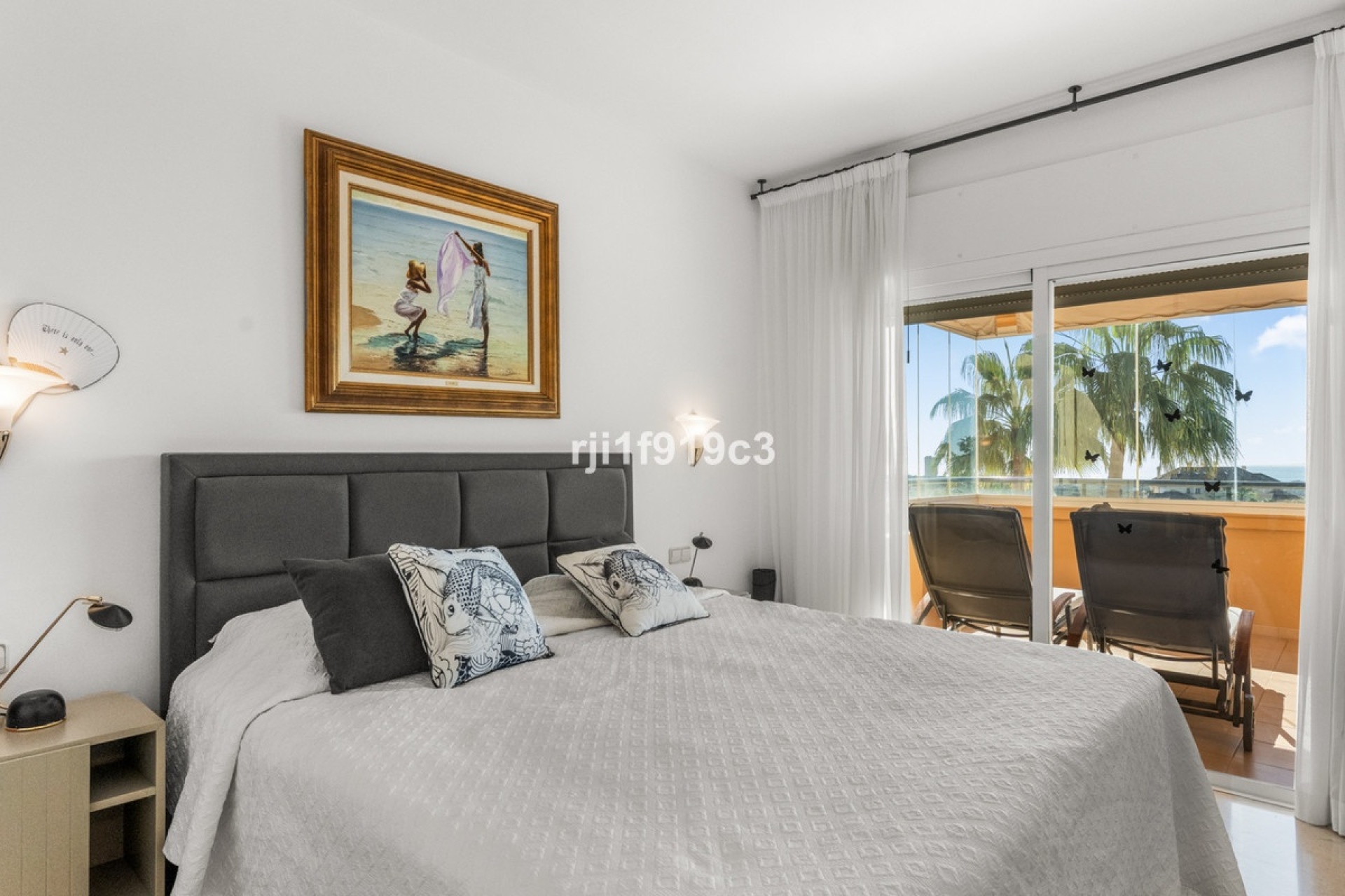 Resale - apartment - Marbella - Elviria