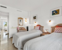 Resale - apartment - Marbella - Elviria