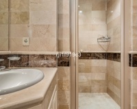 Resale - apartment - Marbella - Elviria