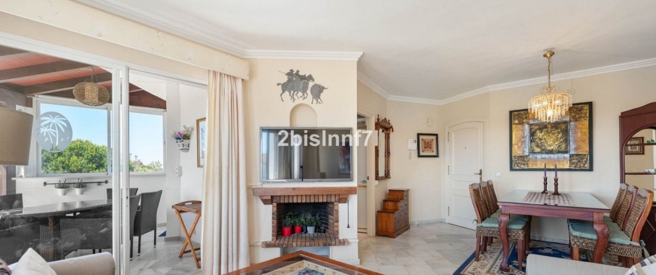 Resale - apartment - Marbella - Elviria