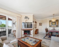 Resale - apartment - Marbella - Elviria