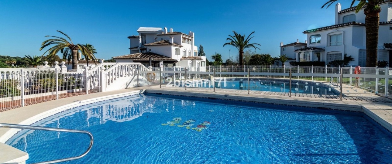 Resale - apartment - Marbella - Elviria