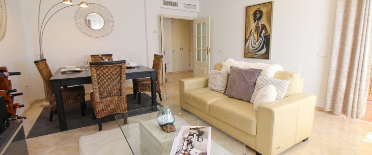 Resale - apartment - Marbella - Elviria