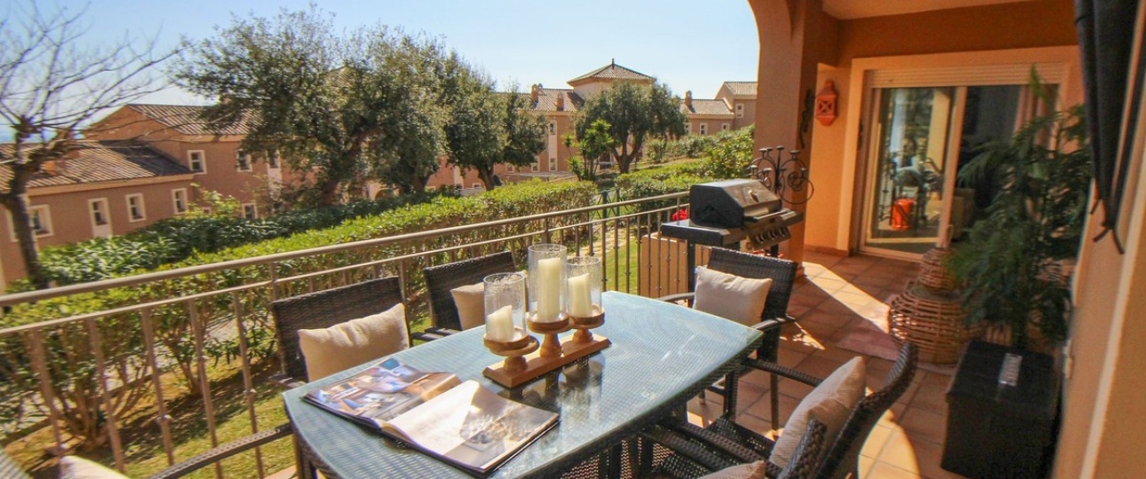 Resale - apartment - Marbella - Elviria