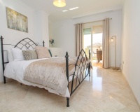 Resale - apartment - Marbella - Elviria