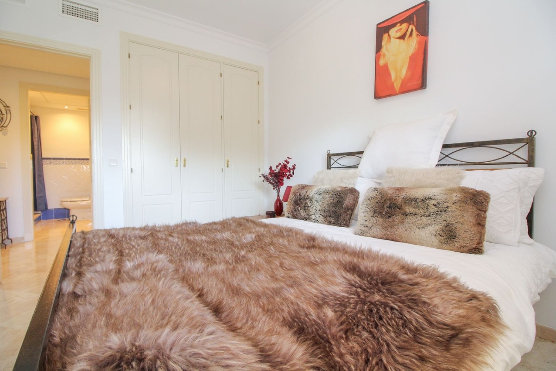 Resale - apartment - Marbella - Elviria