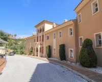 Resale - apartment - Marbella - Elviria
