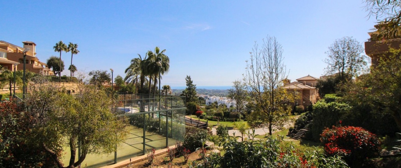 Resale - apartment - Marbella - Elviria