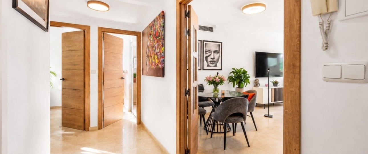 Resale - apartment - Marbella - Elviria