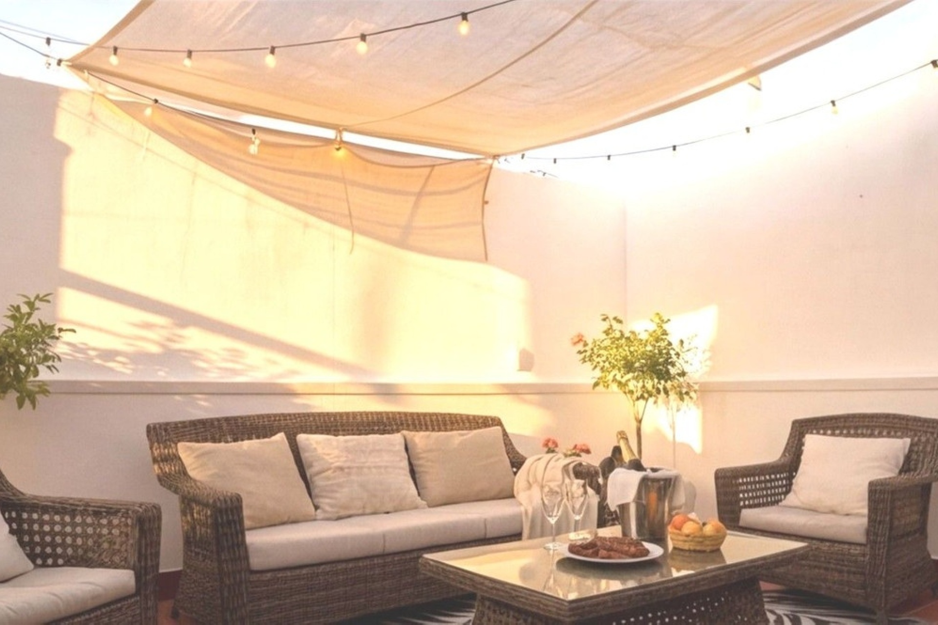 Resale - apartment - Marbella - Elviria