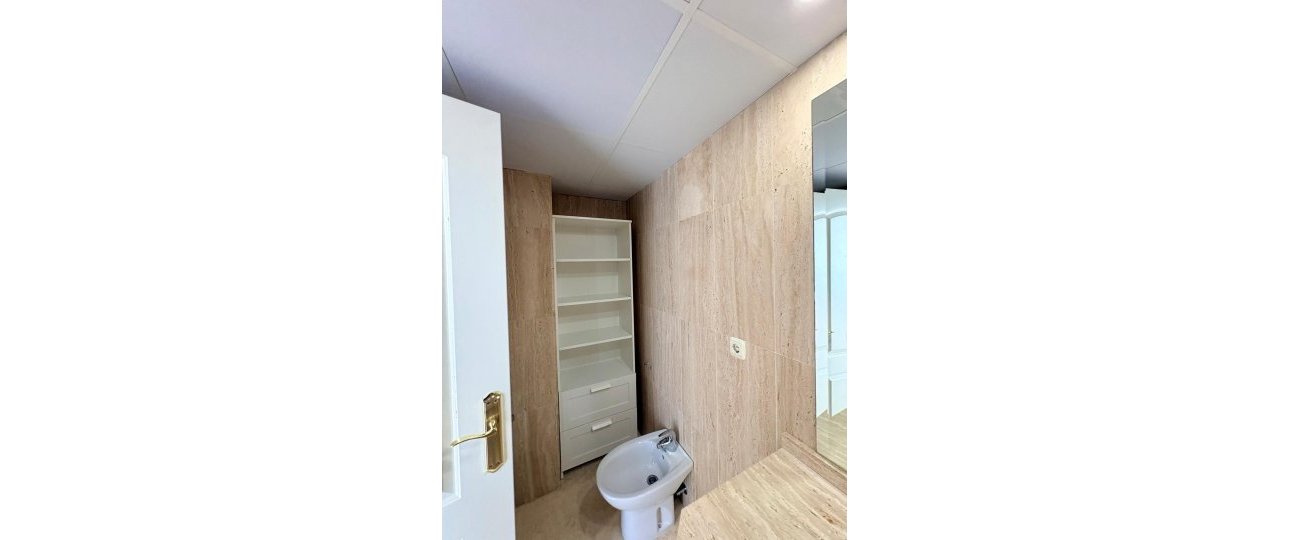 Resale - apartment - Marbella - Elviria