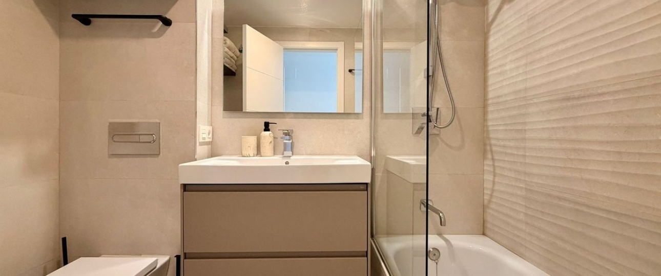 Resale - apartment - Marbella - Elviria