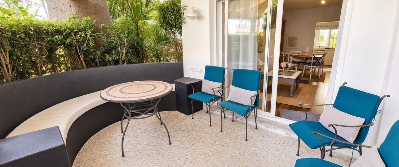 Resale - apartment - Marbella - Elviria