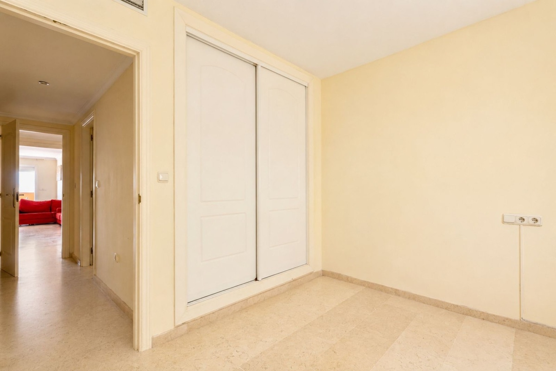 Resale - apartment - Marbella - Elviria