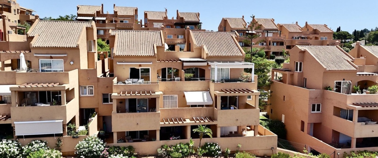 Resale - apartment - Marbella - Elviria
