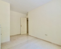 Resale - apartment - Marbella - Elviria