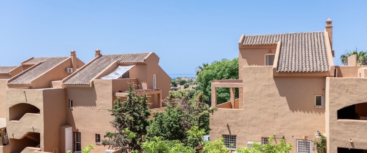 Resale - apartment - Marbella - Elviria