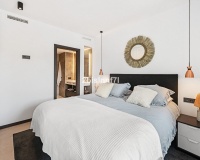 Resale - apartment - Marbella - Elviria