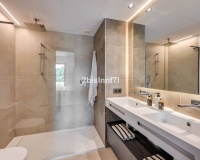 Resale - apartment - Marbella - Elviria