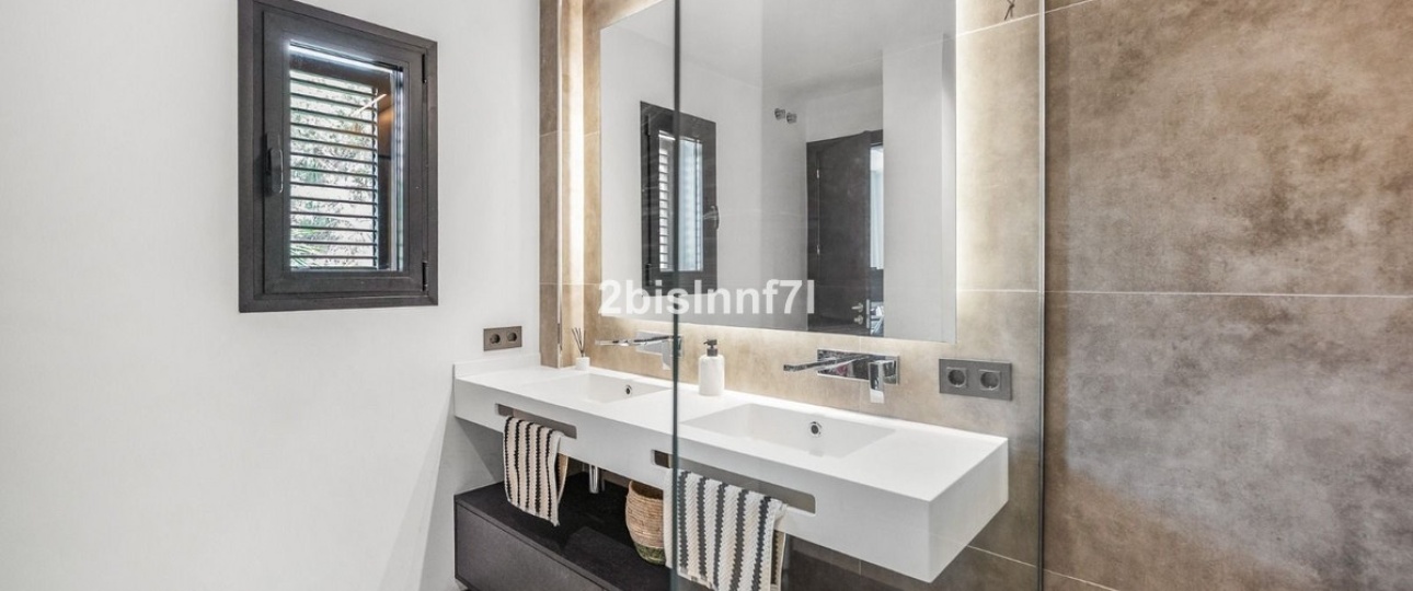 Resale - apartment - Marbella - Elviria