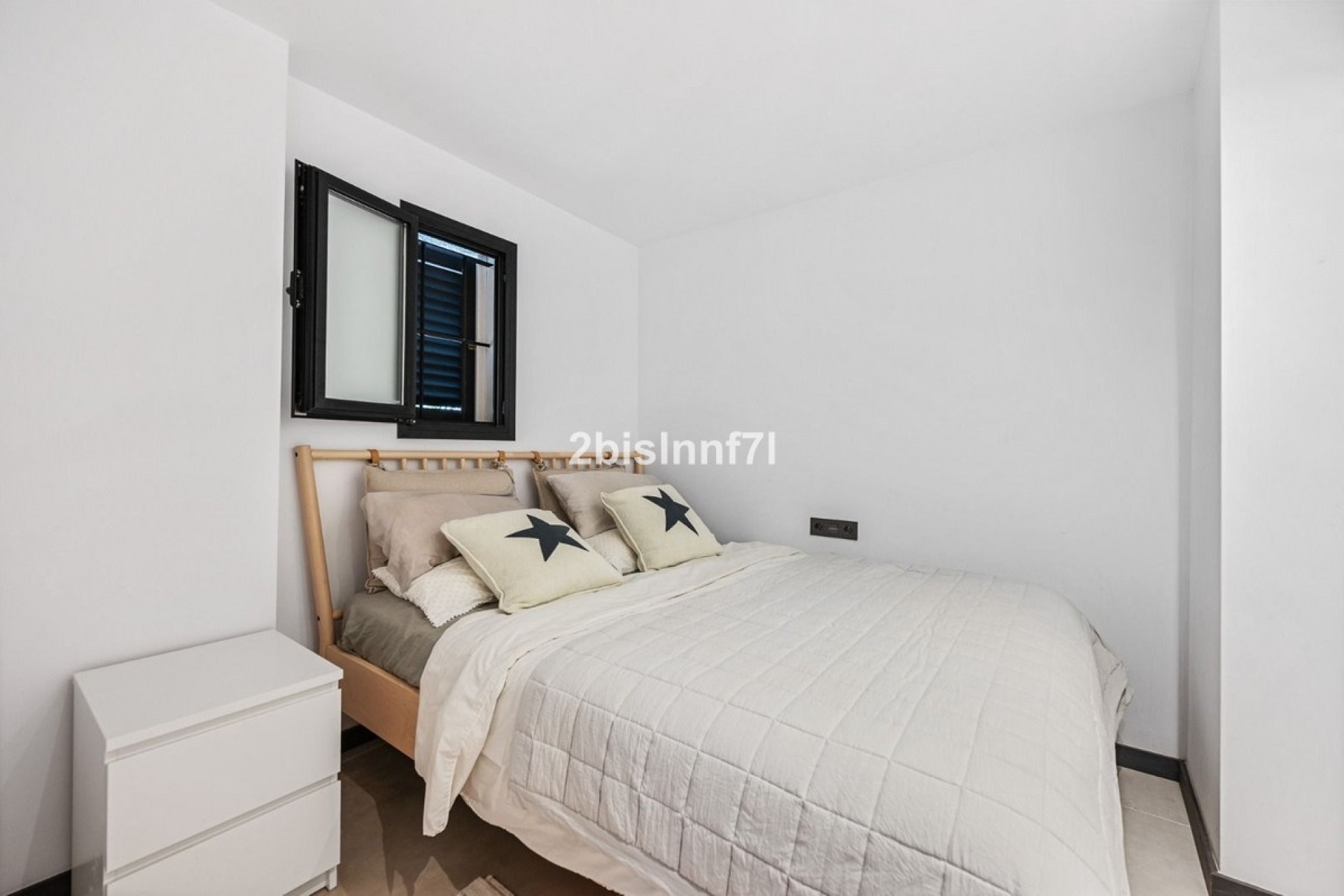 Resale - apartment - Marbella - Elviria