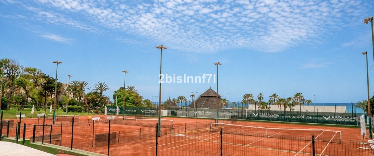 Resale - apartment - Marbella - Elviria