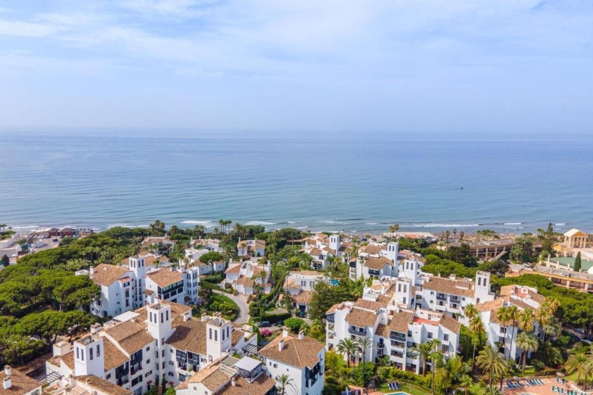 Resale - apartment - Marbella - Elviria