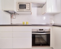Resale - apartment - Marbella - Elviria