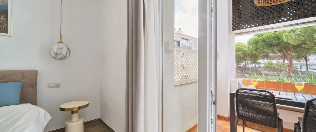 Resale - apartment - Marbella - Elviria