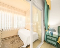 Resale - apartment - Marbella - Elviria