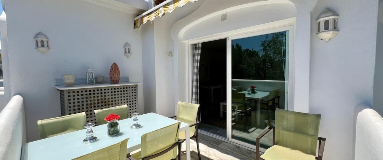 Resale - apartment - Marbella - Elviria