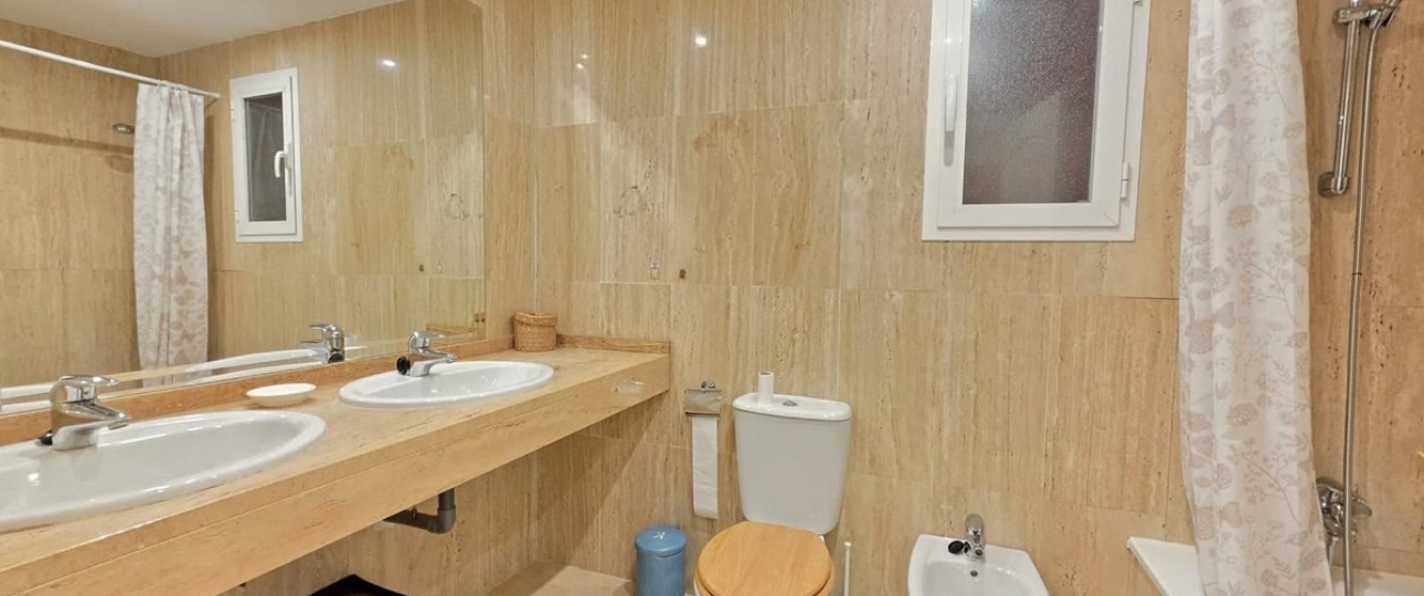 Resale - apartment - Marbella - Elviria