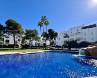 Resale - apartment - Marbella - Elviria