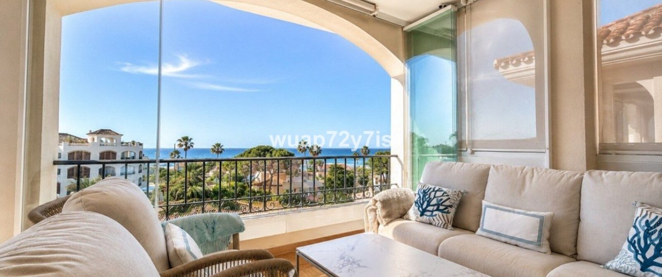 Resale - apartment - Marbella - Elviria