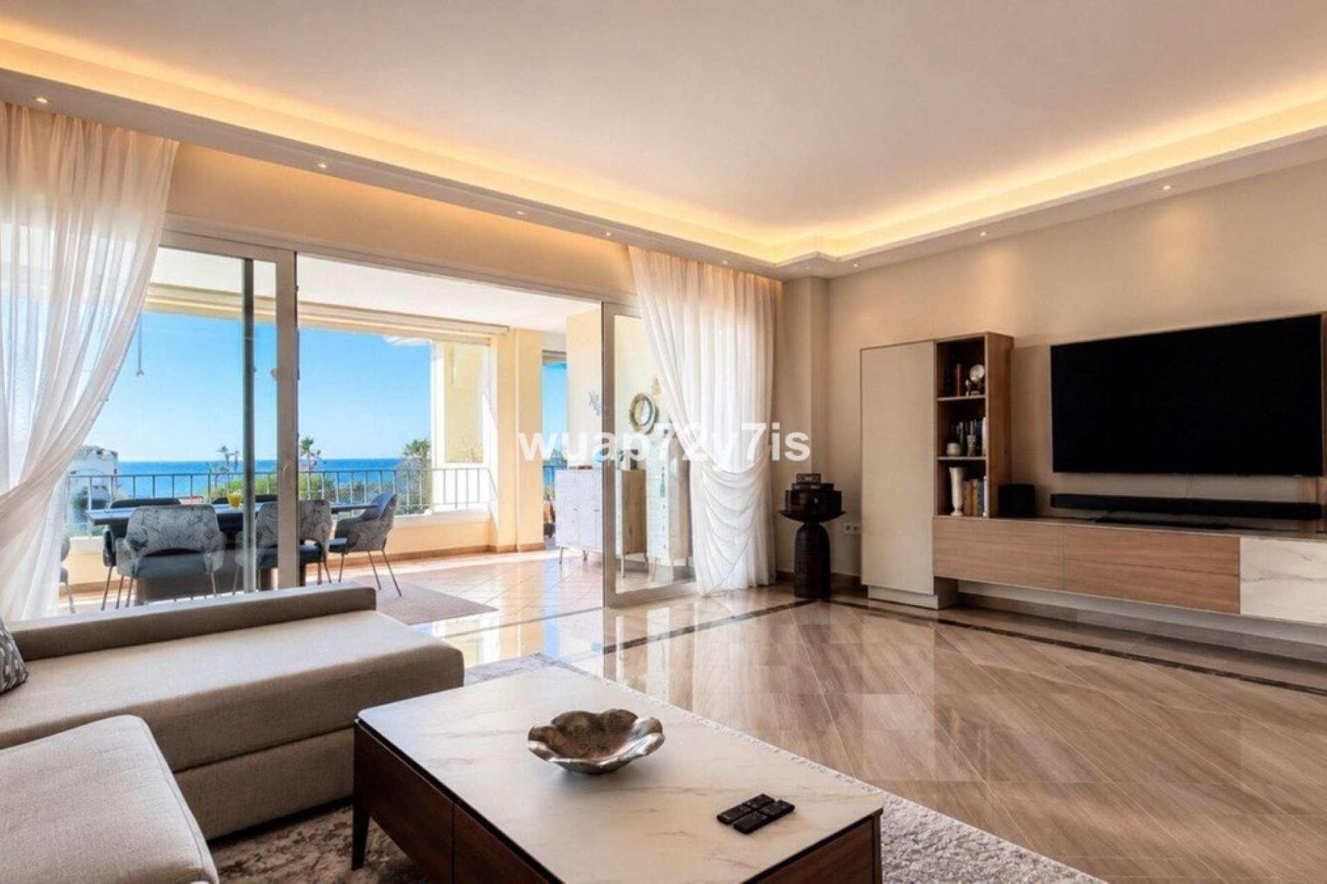Resale - apartment - Marbella - Elviria