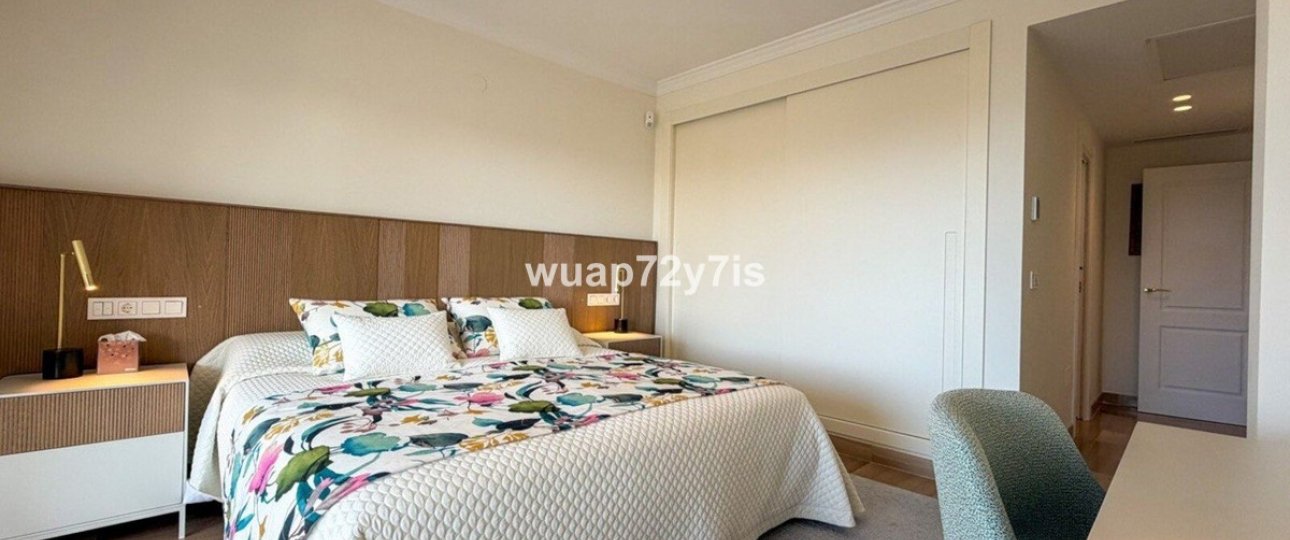 Resale - apartment - Marbella - Elviria