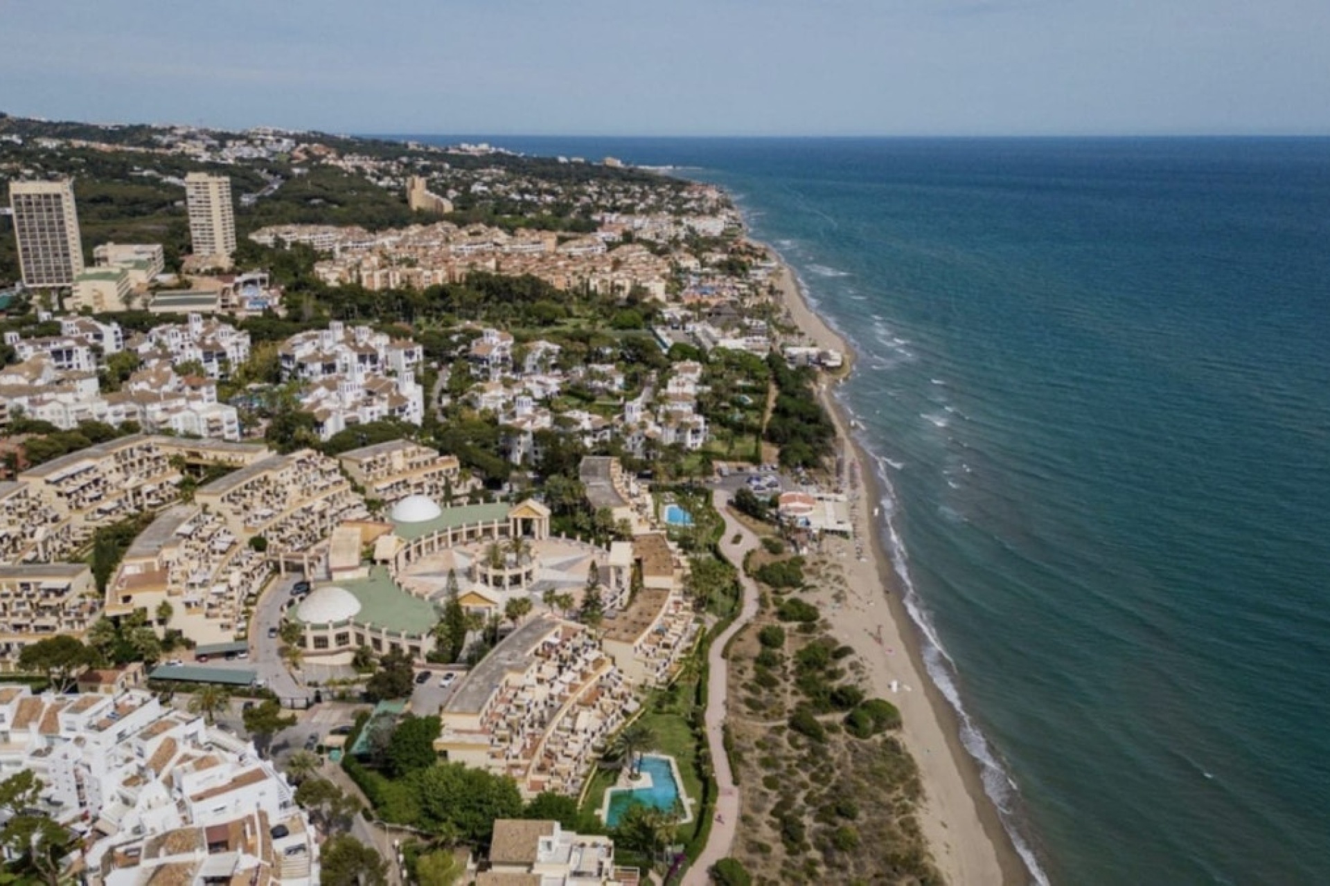 Resale - apartment - Marbella - Elviria