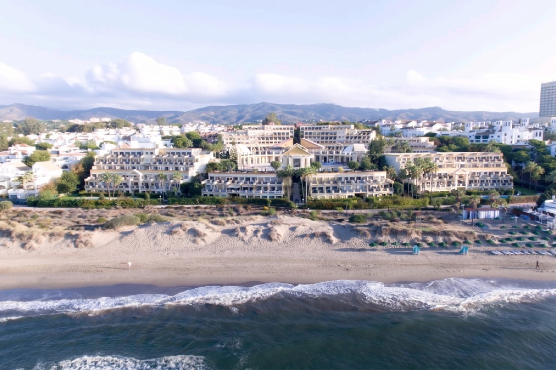 Resale - apartment - Marbella - Elviria
