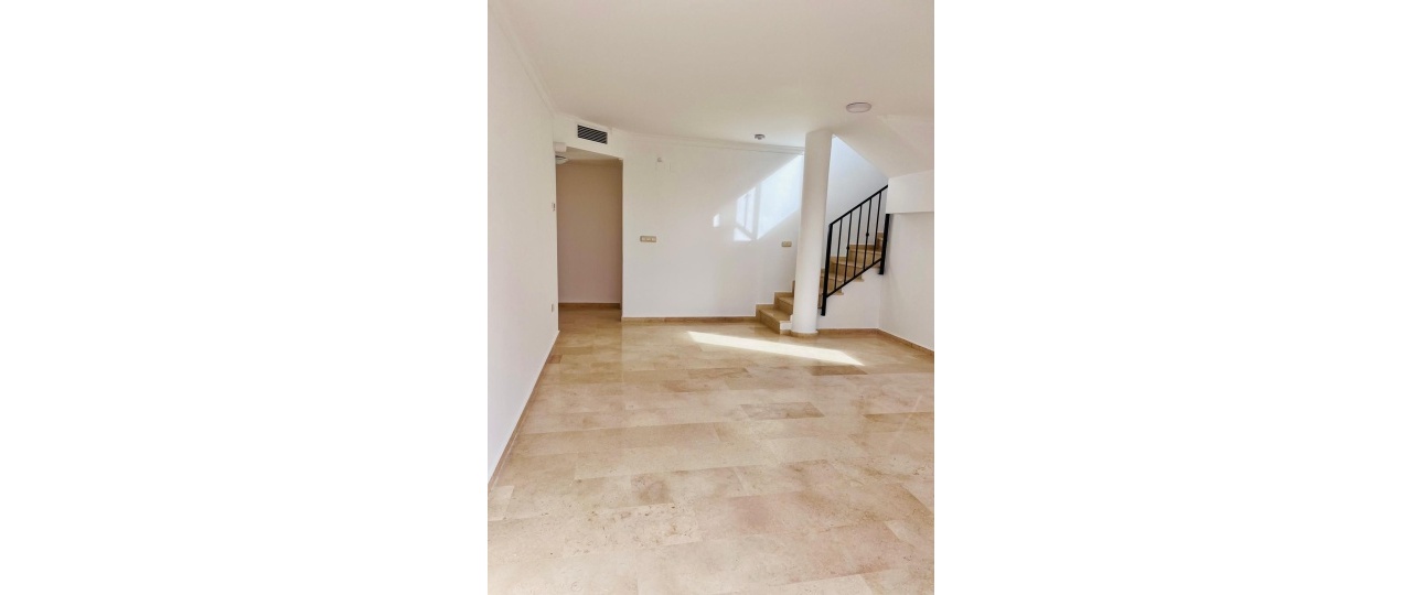 Resale - apartment - Marbella - Elviria